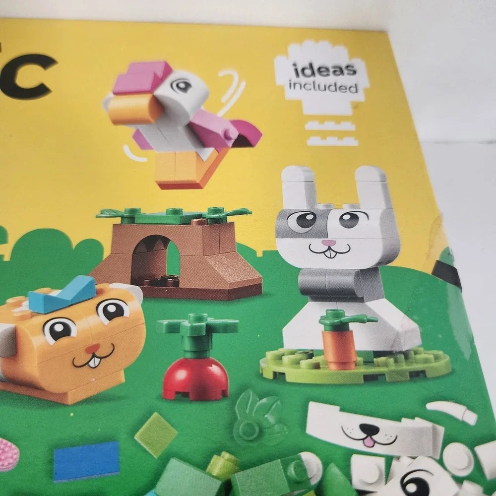 LEGO Classic 11034 Creative Pets 450 Piece Building Set NEW Factory Sealed Ages